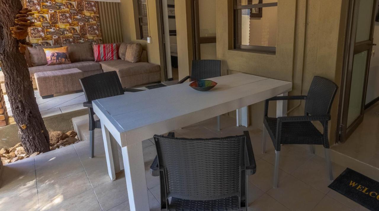 African Sky Villas Marloth Park Extérieur photo